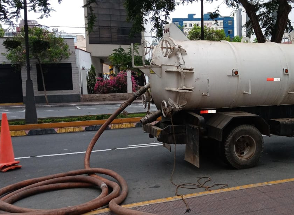 LIMPIEZA-SUCCION-DE-SILOS